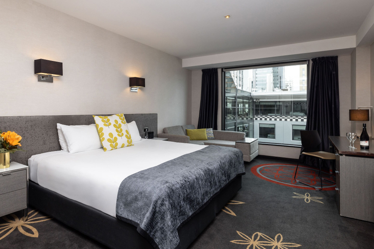 Bedroom 5, SkyCity Hotel, Waitakere