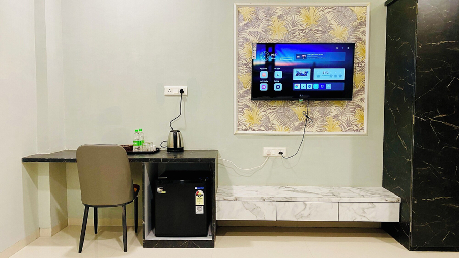 Others 5, Hotel RK, Indore