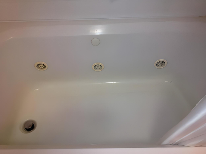 Bathroom 4, The Ocean Sands Resort, Virginia Beach