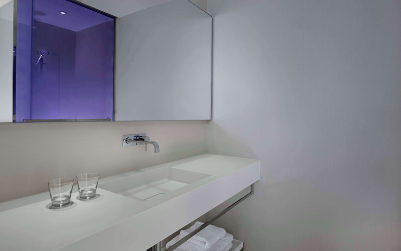 Bathroom 5, Park Plaza London Park Royal, London