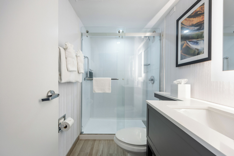 Bathroom 12