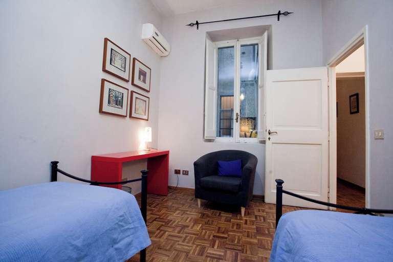 Bedroom 2, Via Giulia Wonderful Apartment , Rome