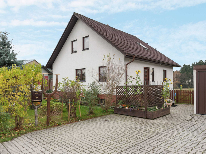 Exterior & Views 2, Gemutliches Familienapartment, Vogtlandkreis