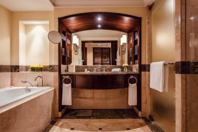 Bathroom 10