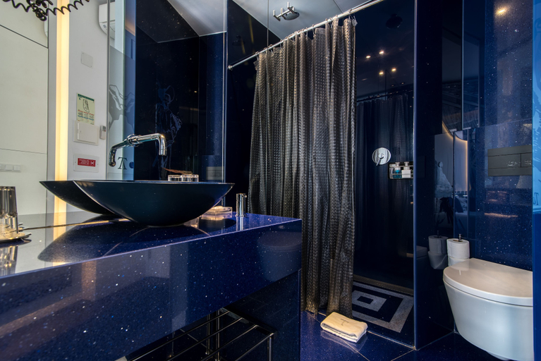 Bathroom 3, Teatro Boutique Rooms & Suites, Lisbon