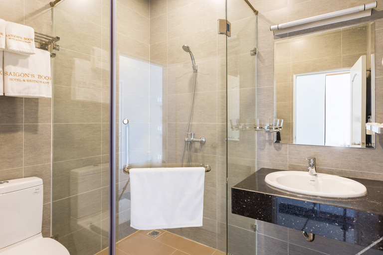 Bathroom 4, Saigon’s Book Da Lat Hotel, Đà Lạt