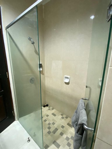 Bathroom 14