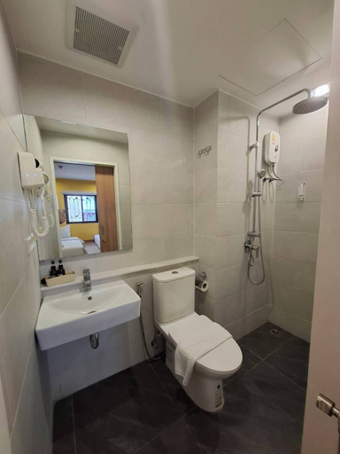 Bathroom 5