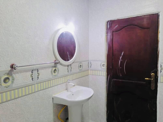 Bathroom, ZUNOX GUEST HOUSE, Western Urban