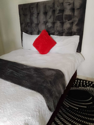 Bedroom 2, 0688429688 Guesthouse in Mafikeng, Ngaka Modiri Molema