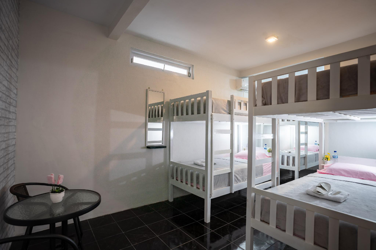 Bedroom 14