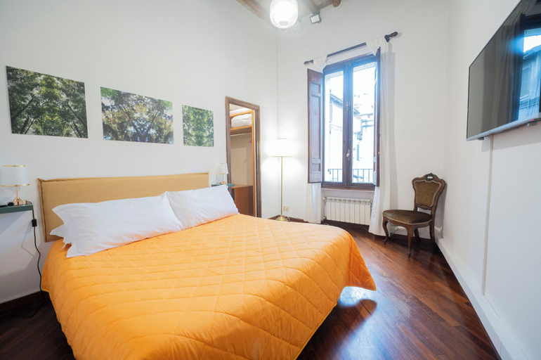 Bedroom 3, Pantheon Apartments, Rome