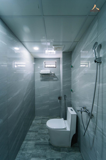 Bathroom 2, Epic Đong Van Hotel, Đồng Văn