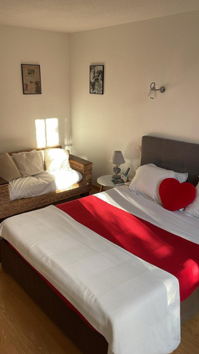 Bedroom 4, Le coeur de meaulne, Allier