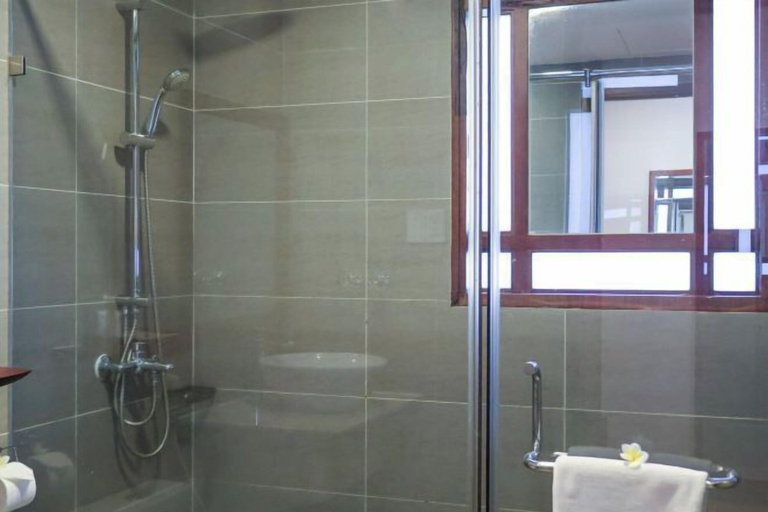 Bathroom 27
