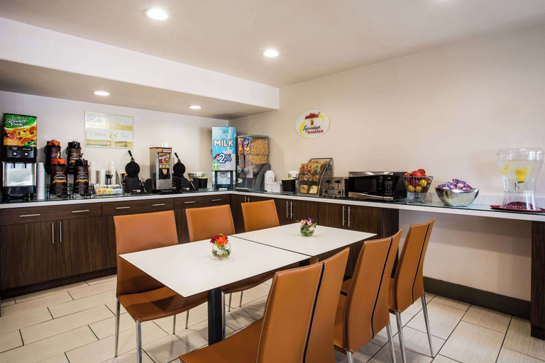 Food & Drinks 4, Super 8 by Wyndham Flagstaff, Coconino