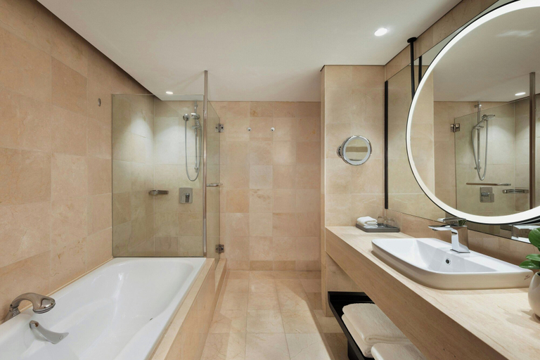 Bathroom 14