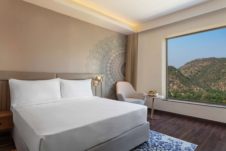Bedroom 3, Doubletree by Hilton Jaipur Amer, Jaipur