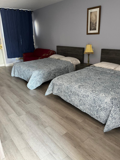 Others 4, Motel la Siesta de Gascon, Les Moulins
