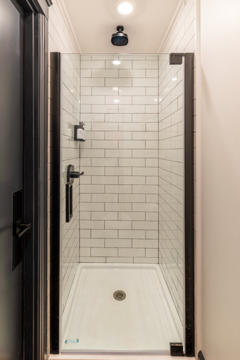 Bathroom 4, The Dorm Hotel, Tompkins
