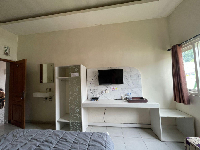 Bedroom 6