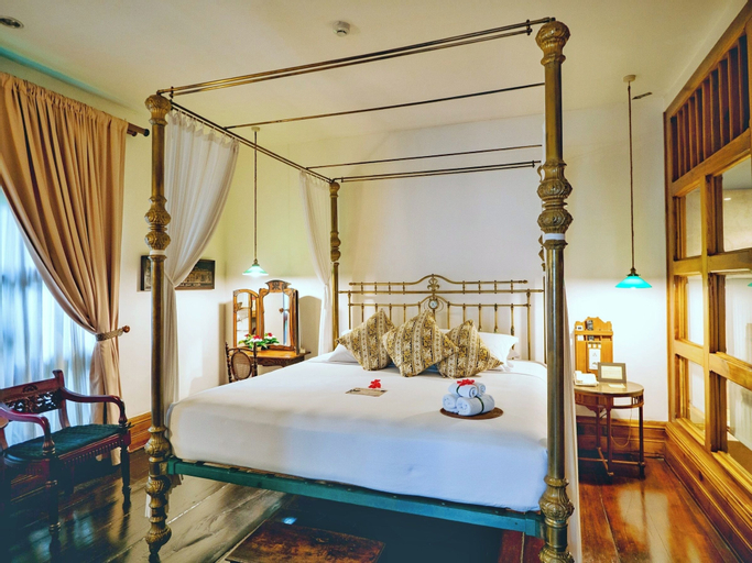 Bedroom 25