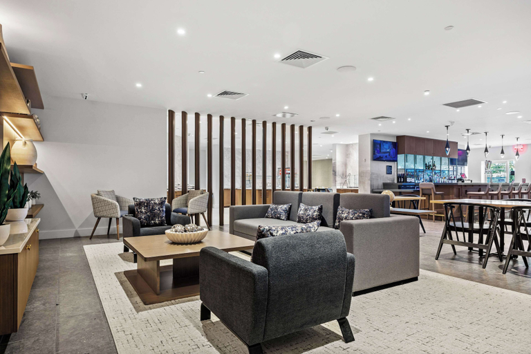 Public Area 3, DoubleTree by Hilton New York JFK Airport, New York