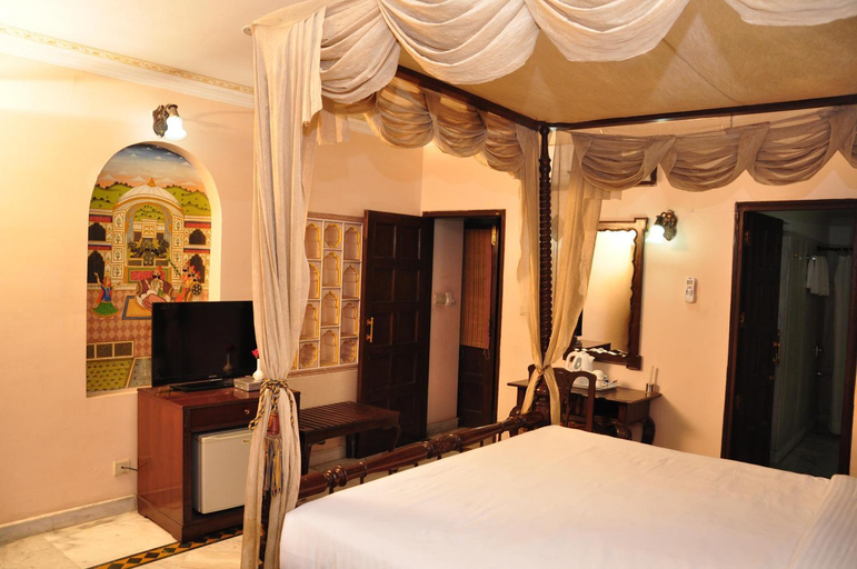 Bedroom 14