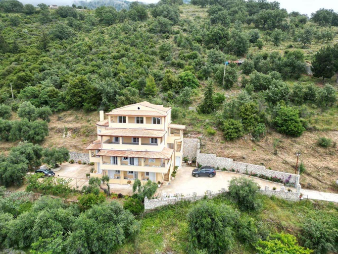 Others 4, Nefeli's Apartment, Vlorës