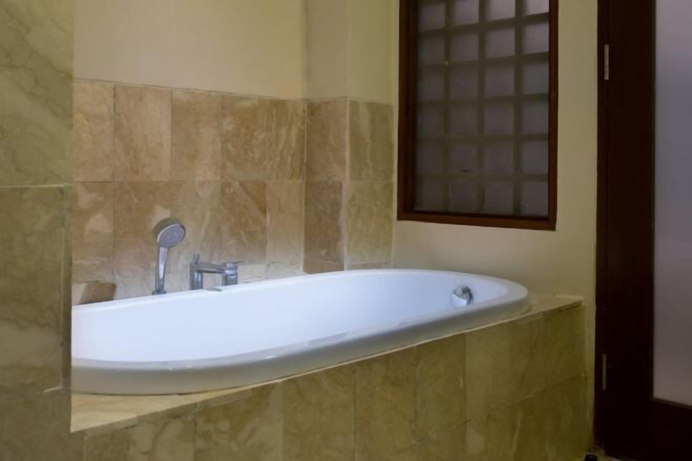 Bathroom 29