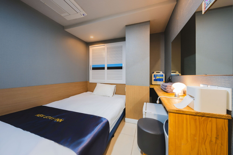 Bedroom 3, Myeongdong New Stay Inn, Jung