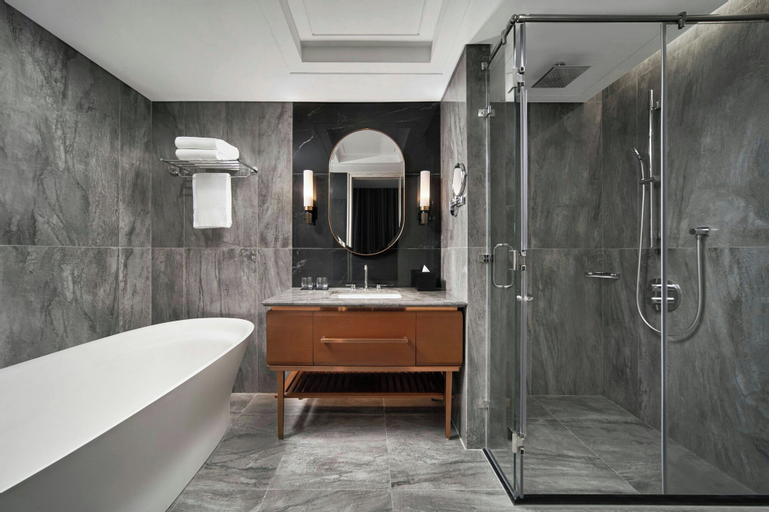 Bathroom 17