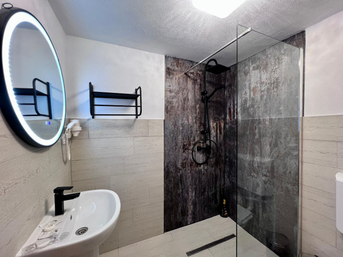 Bathroom 3, Casa Coltea, Moieciu De Jos