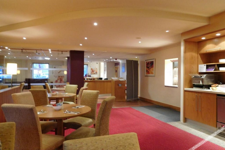 Food & Drinks 5, Premier Inn Reading - Caversham Bridge, Reading