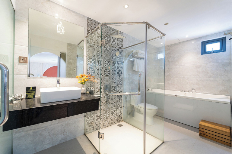 Bathroom 4