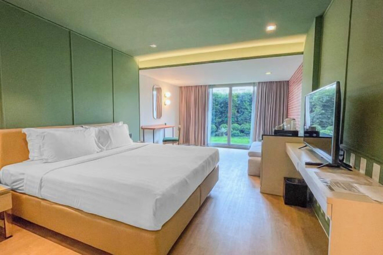 Bedroom 16