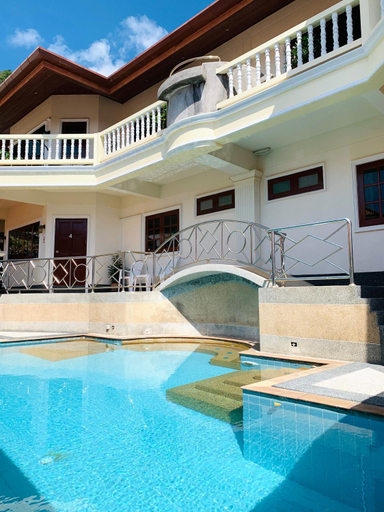 Swimming Pool 11