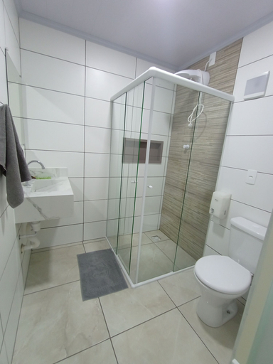 Bathroom 2, Pousada Leal, Penha
