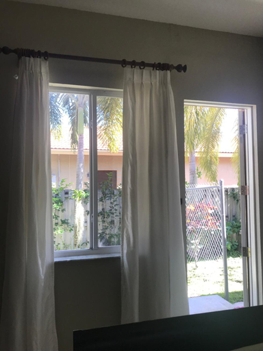 Others 4, Yuli's Home, Miami-Dade
