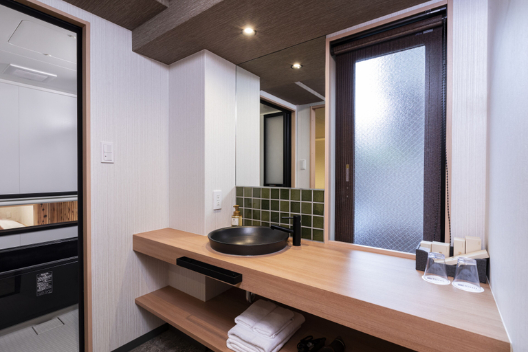 Bathroom 3, Rinn Gion Kenninji Villa, Kyoto