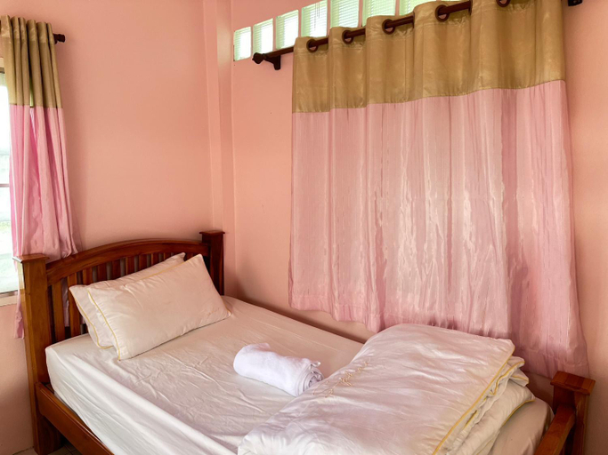 Bedroom 26