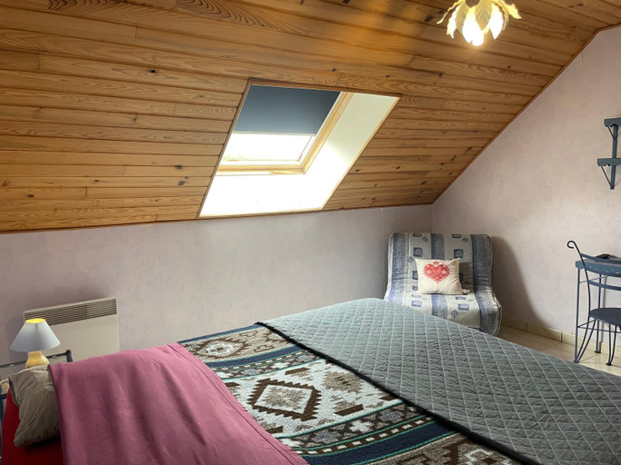 Bedroom 5, Ferme-auberge le cochon du Madres, Aude