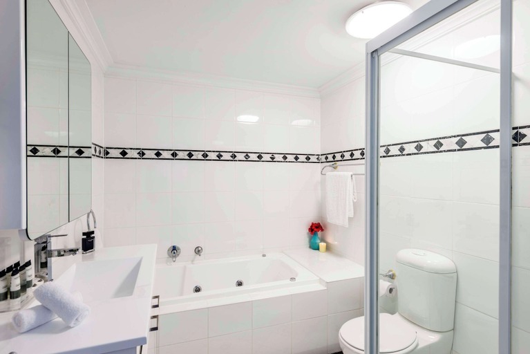 Bathroom 7
