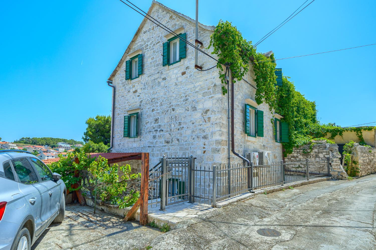 Others 5, Villa Bonaca - Heated Pool, Harbour Views & Steps to Sea I Sumartin, Brac, Selca