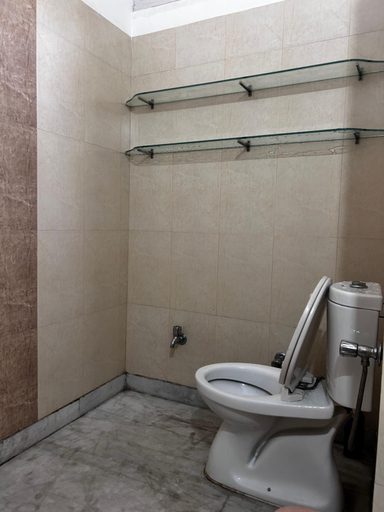Bathroom 4, Kings Villa 77, Dehradun