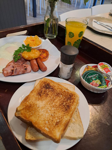 Food & Drinks 5, Solo Gracia Guesthouse, Mangaung