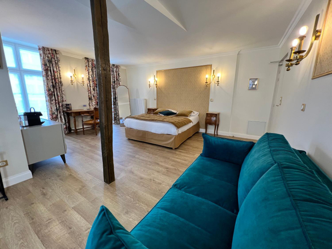 Others 5, Hotel De La Poste, Haute-Marne