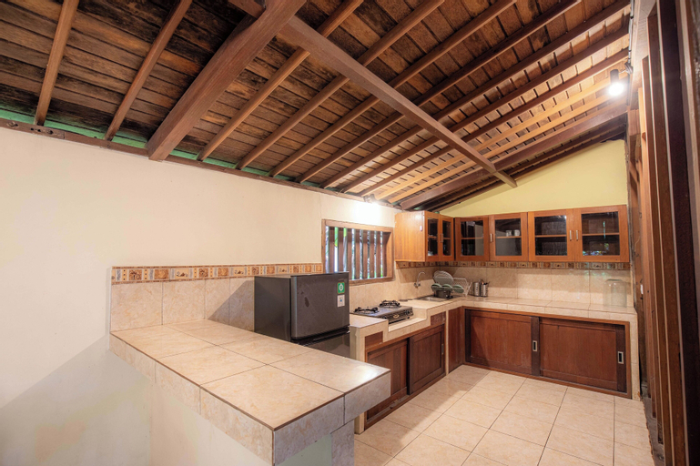 Dining Room 15