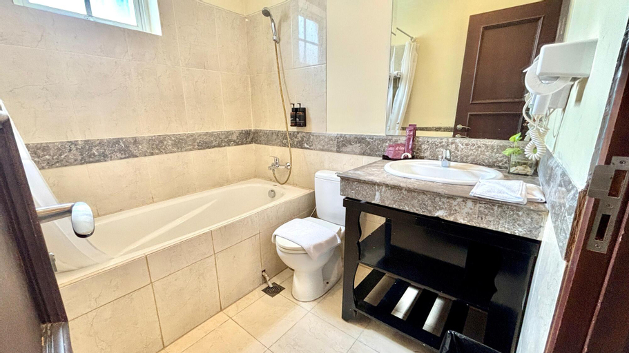 Bathroom 3