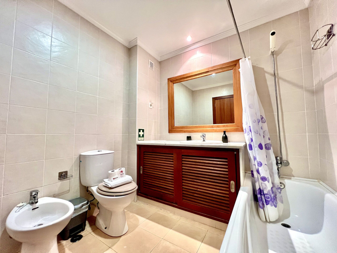 Bathroom 4, Albufeira Salgados Beach 6 by Homing, Albufeira